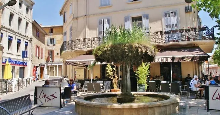 Ste Cosy Apartment Istres